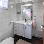 Semesterbostad Amazing In With House Sea View