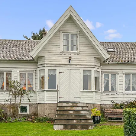 Amazing In Vanse With House Sea View * Borhaug